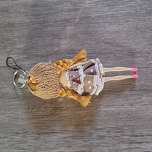 Korean Fashion Doll keychain by Ddung - Picture 6 of 8